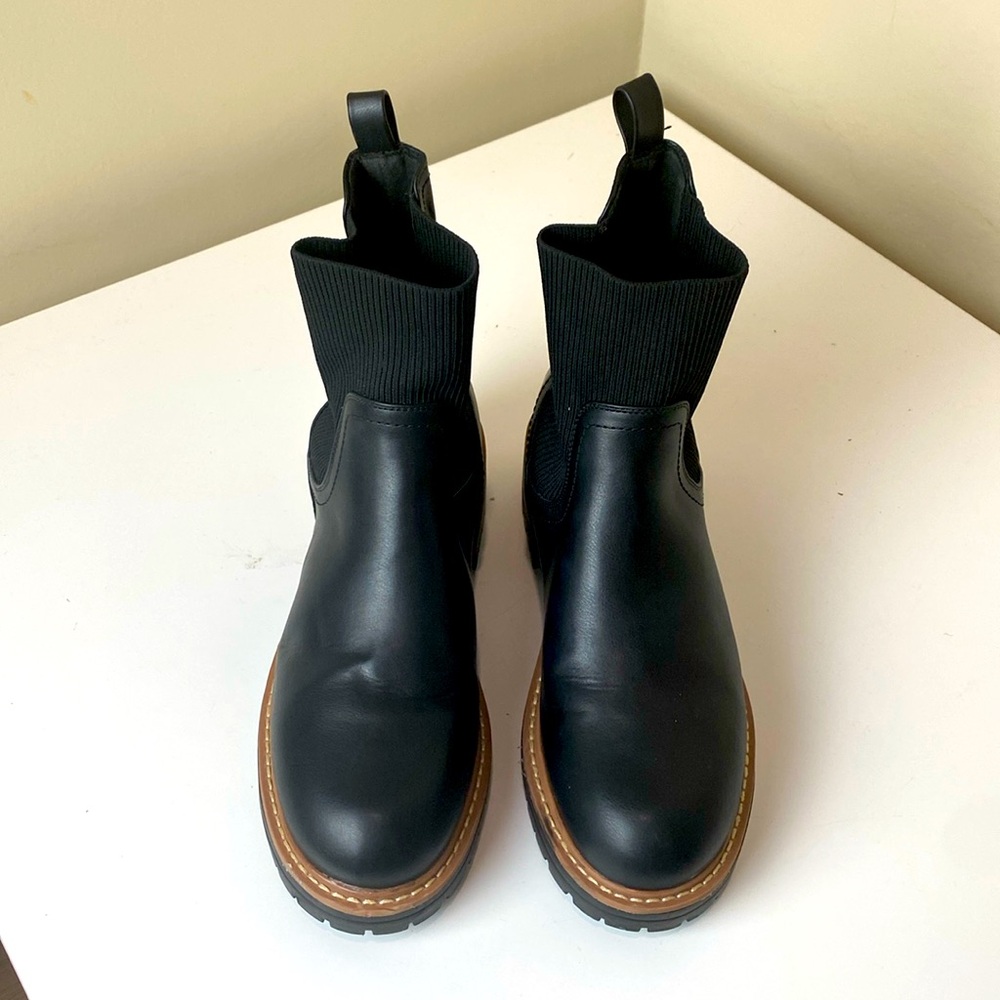 VodVob Black Leather Ankle Boots